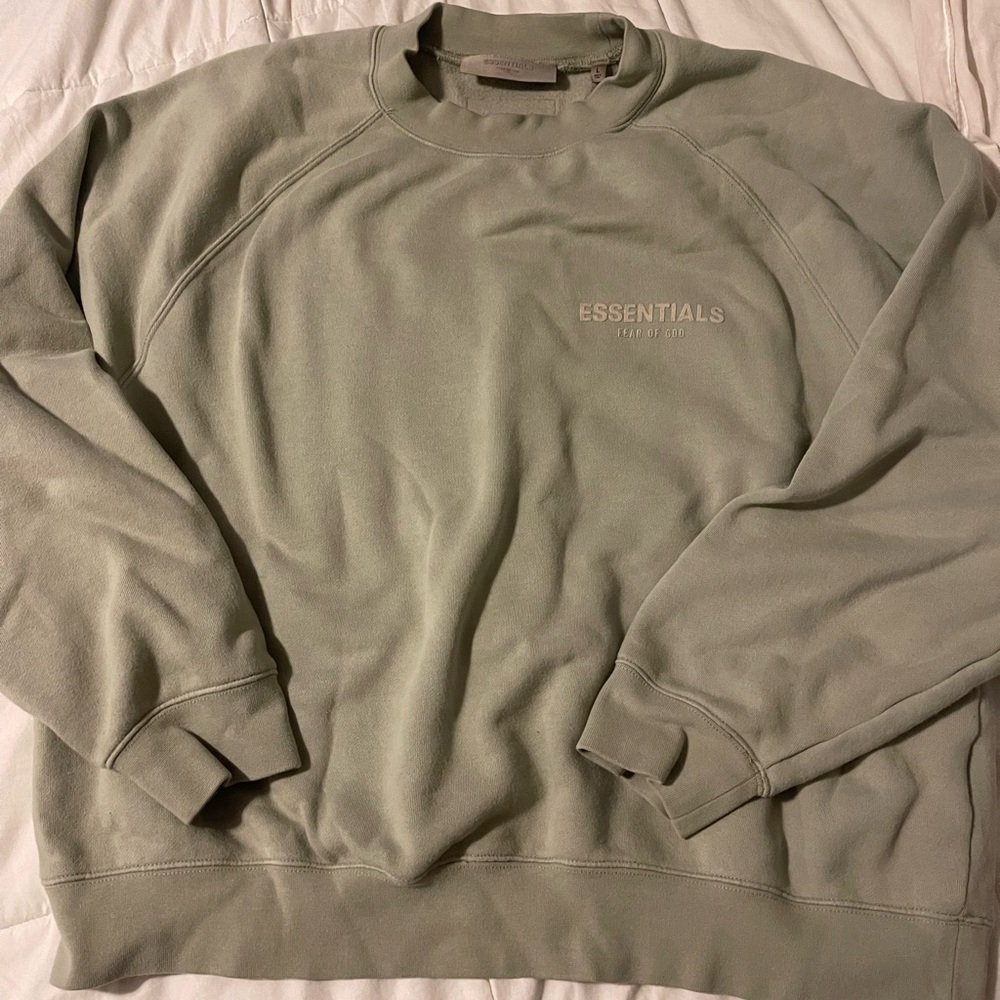 Essentials Sweatshirt - Picture 4 of 5